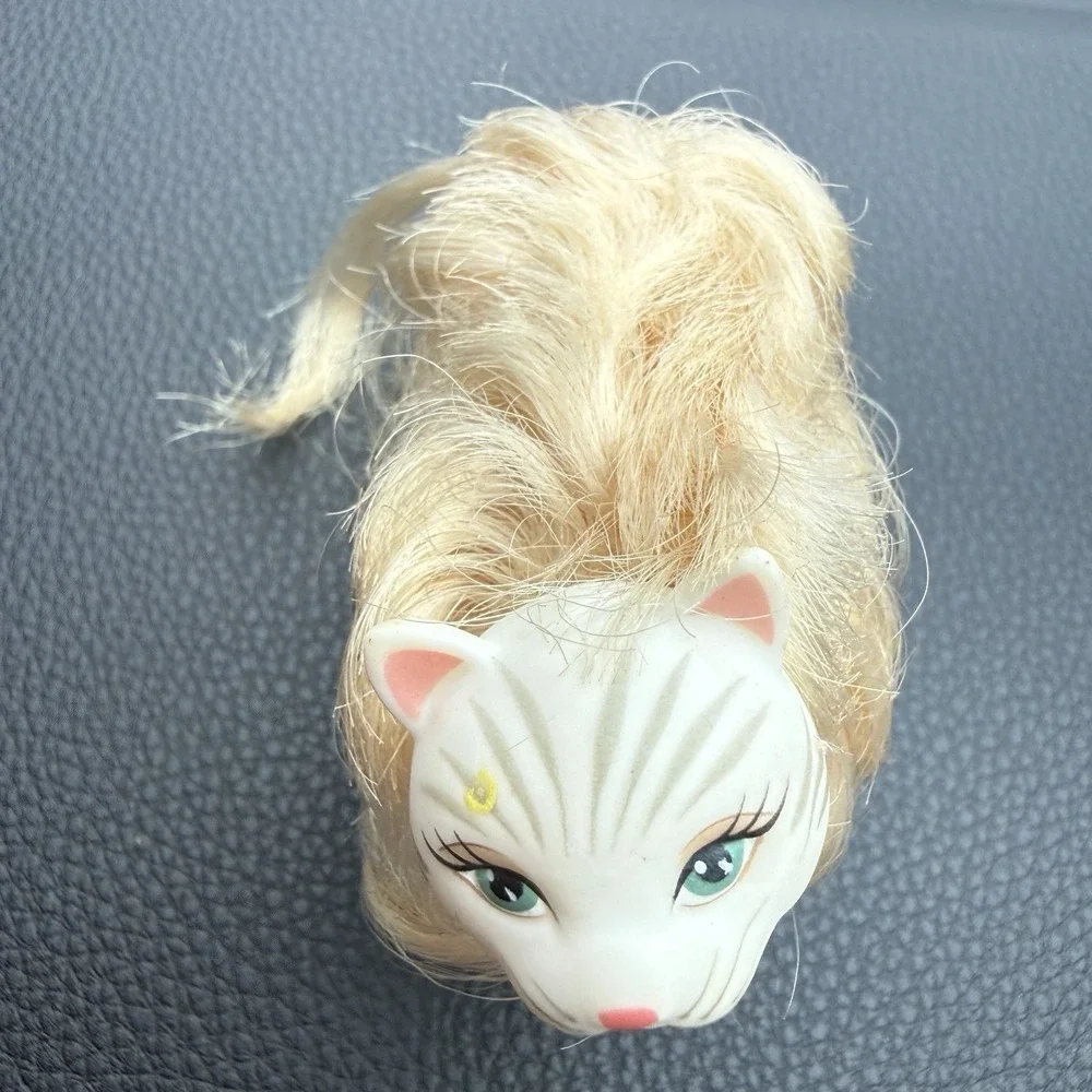 Vintage 2000 Barbie Pet Kitty Cat Marshmallow Drinks &‎ Wets Brushable Long Hair